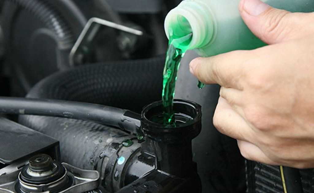 msst03uoj0 Kinh nghiệm của tài xế lâu năm giúp xe ô tô tiết kiệm nhiên liệu