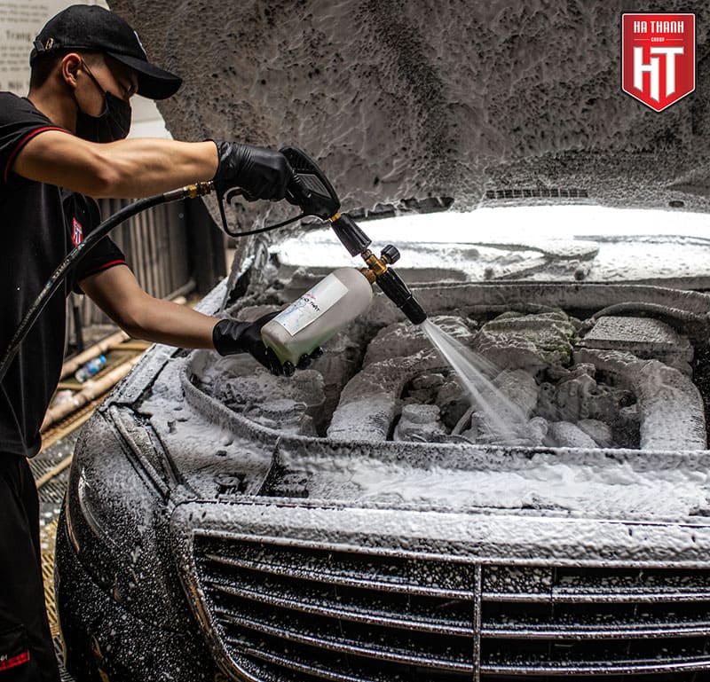 rua-khoang-may-o-to-tai-ha-thanh-garage-2 Kỹ thuật xịt rửa khoang máy