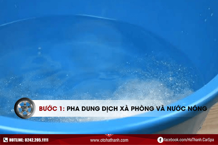 tay-nhua-cay-tren-o-to-6 Cách tẩy nhựa cây trên ô tô bằng dung dịch xà phòng và nước nóng - Bước 1